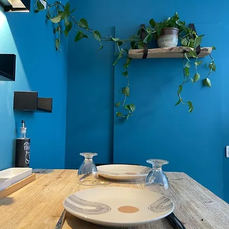 Tres Beau Studio Lumineux Refait A Neuf ! Gentilly