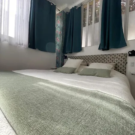 Apartment Tres Beau Studio Lumineux Refait A Neuf ! Gentilly